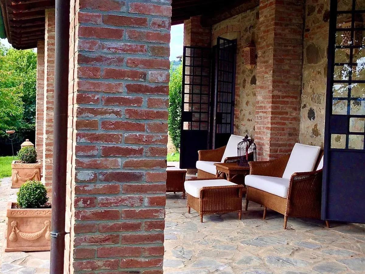 Country Charm & Jacuzzi Villa Camporsevoli Italy