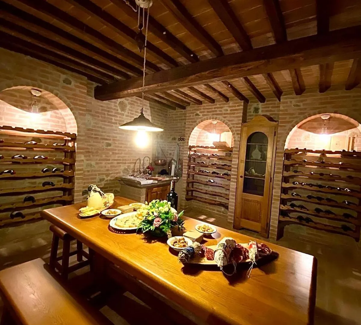 Country Charm & Jacuzzi Villa Camporsevoli 0*,  Italy