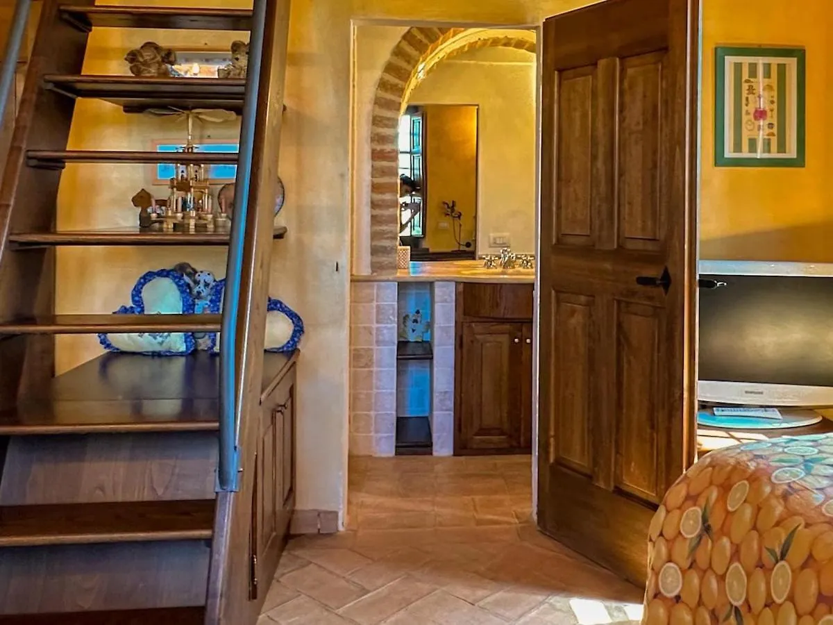 Country Charm & Jacuzzi Villa Camporsevoli 0*,  Italy
