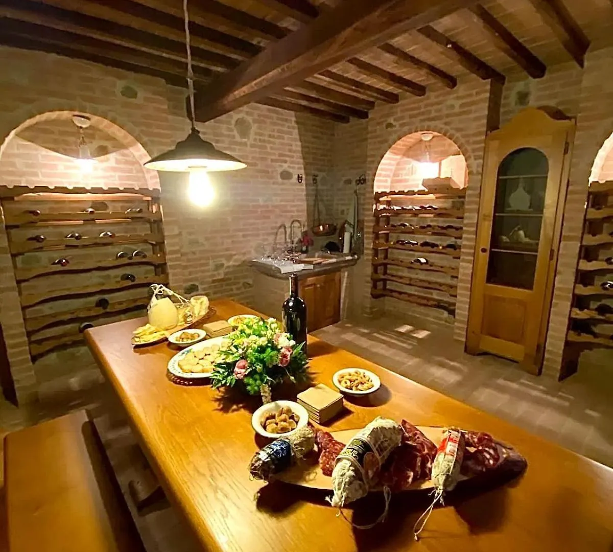 Holiday home Country Charm & Jacuzzi Villa Camporsevoli