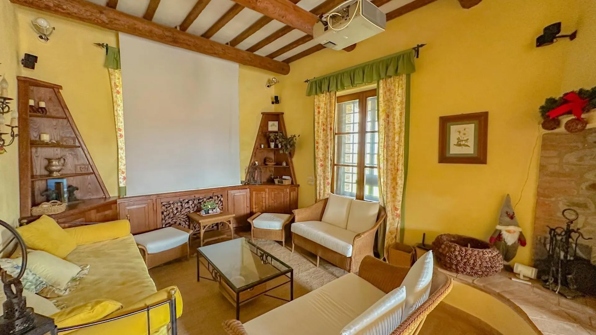 Country Charm & Jacuzzi Villa Camporsevoli Holiday home
